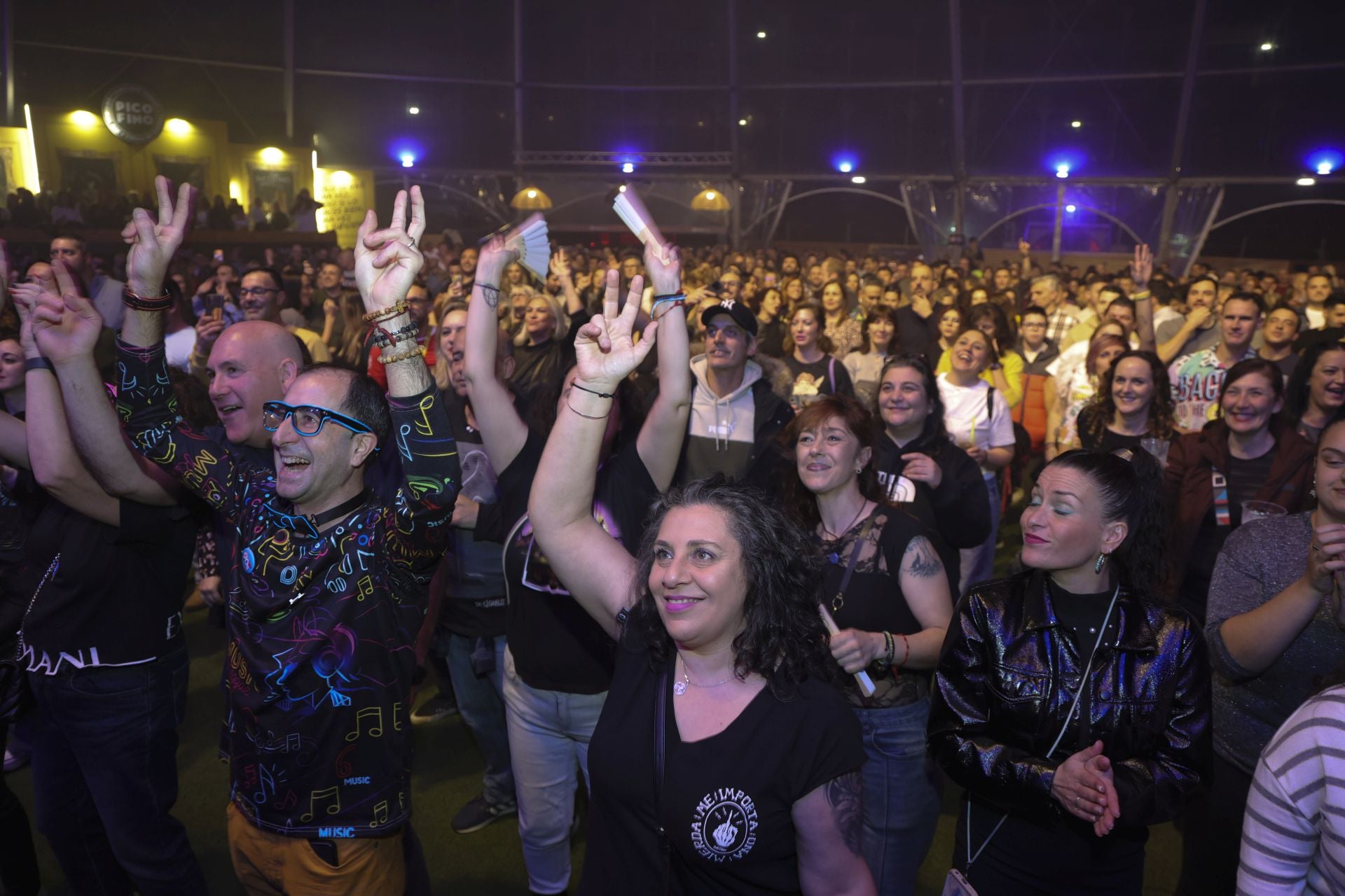 La música de los noventa sigue molando en Gijón