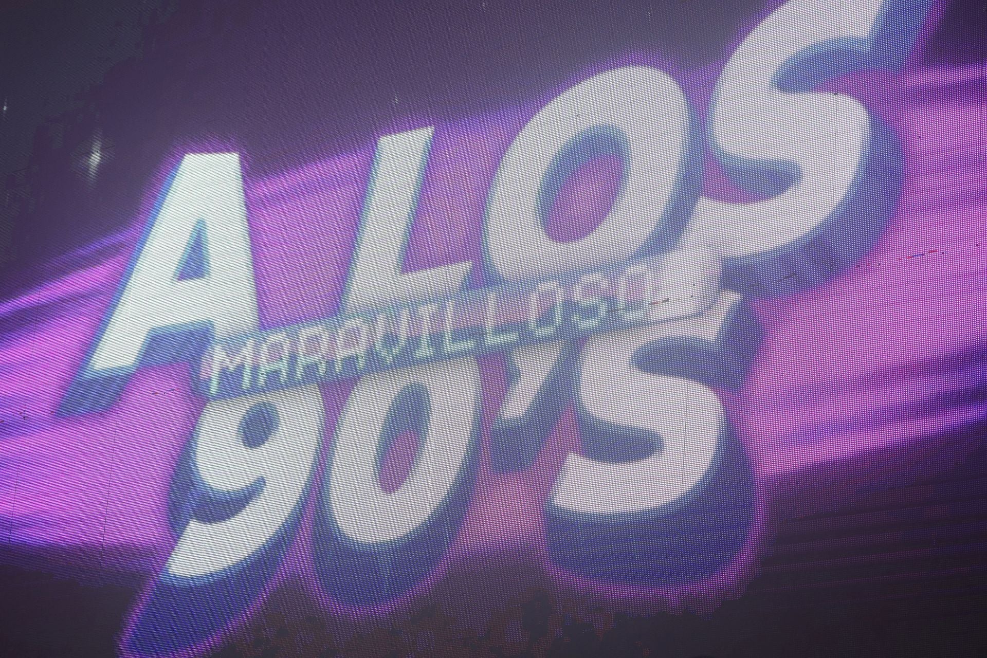 La música de los noventa sigue molando en Gijón