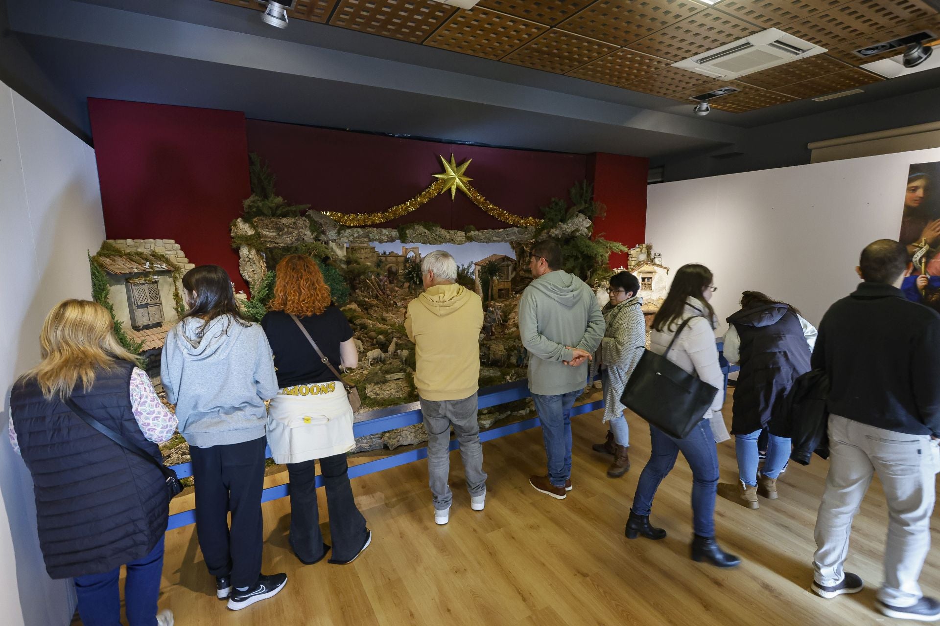 La Ruta de los Belenes de Villaviciosa: un clásico escaparate navideño