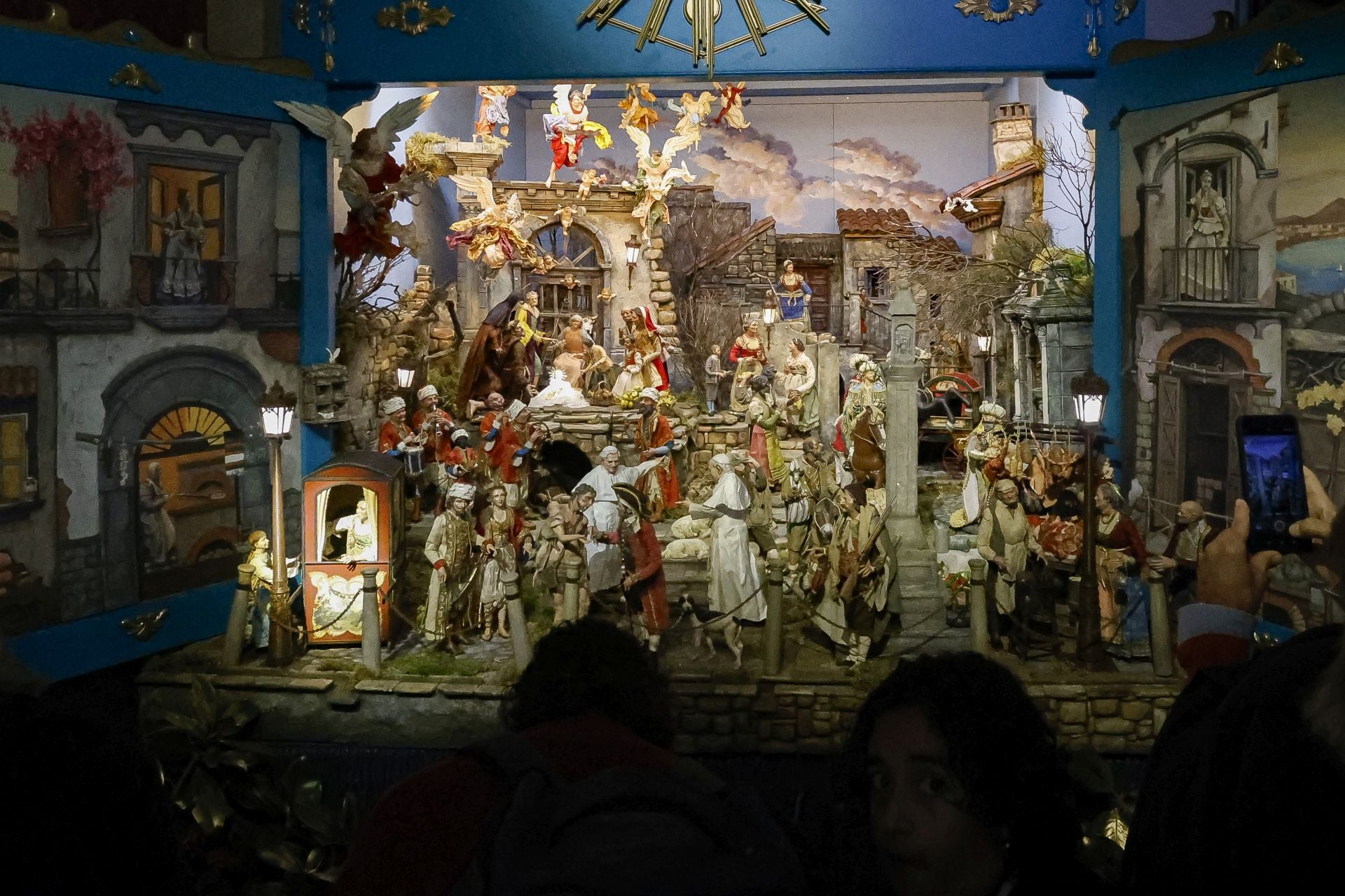 La Ruta de los Belenes de Villaviciosa: un clásico escaparate navideño