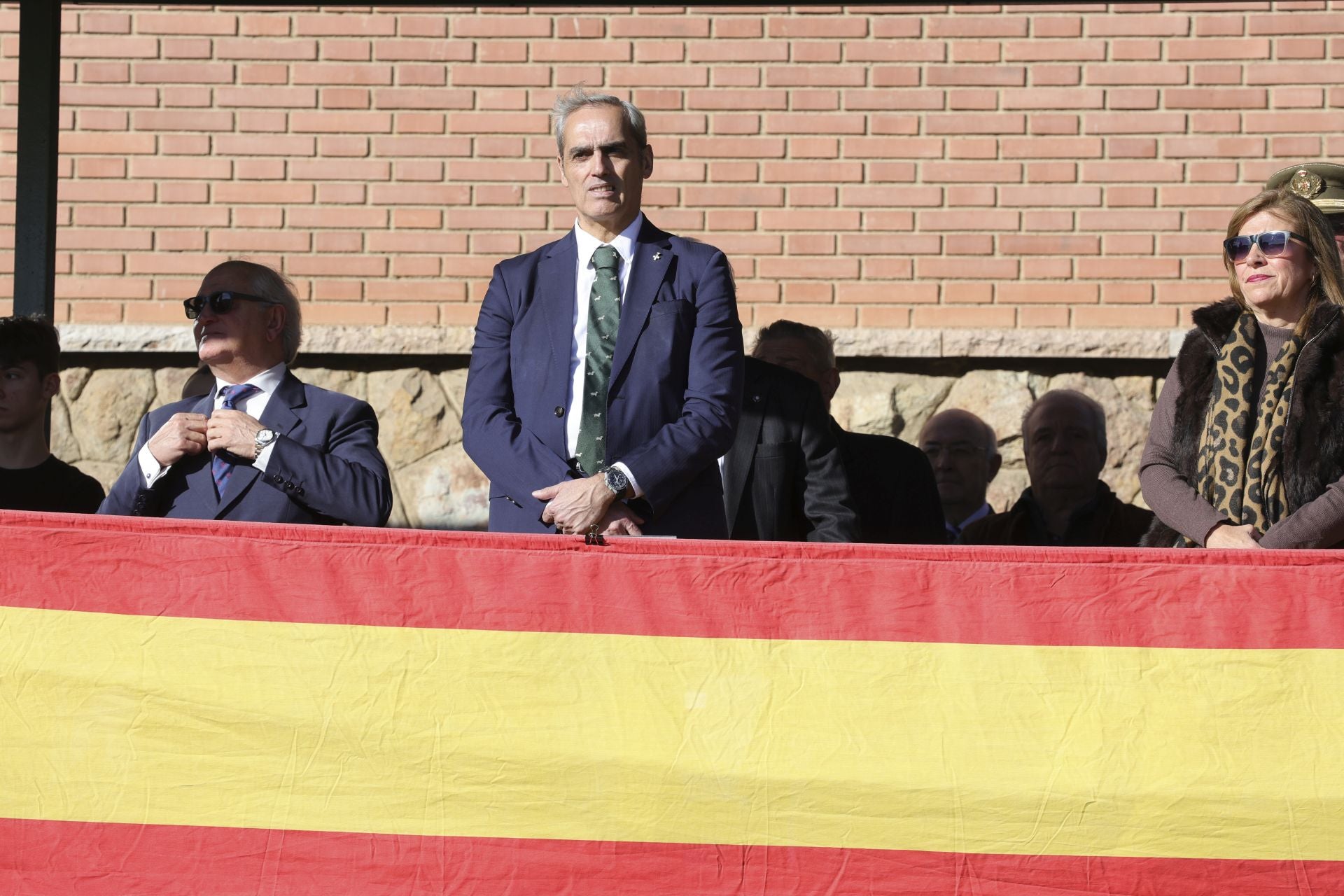 Parada militar y una despedida: las imágenes del Día de la Inmaculada en Cabo Noval