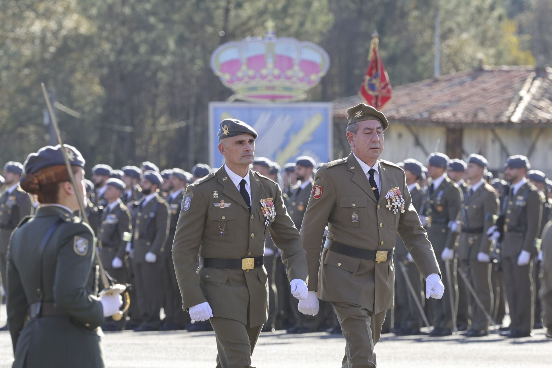 Parada militar y una despedida: las imágenes del Día de la Inmaculada en Cabo Noval