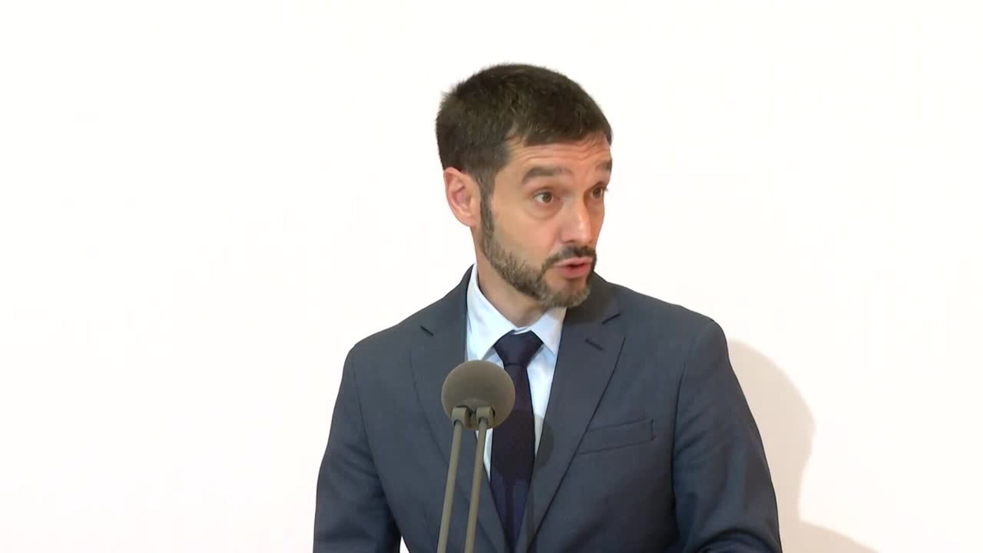 Bustinduy tras expedientar a otra aerolínea: "Nadie está por encima de la ley"