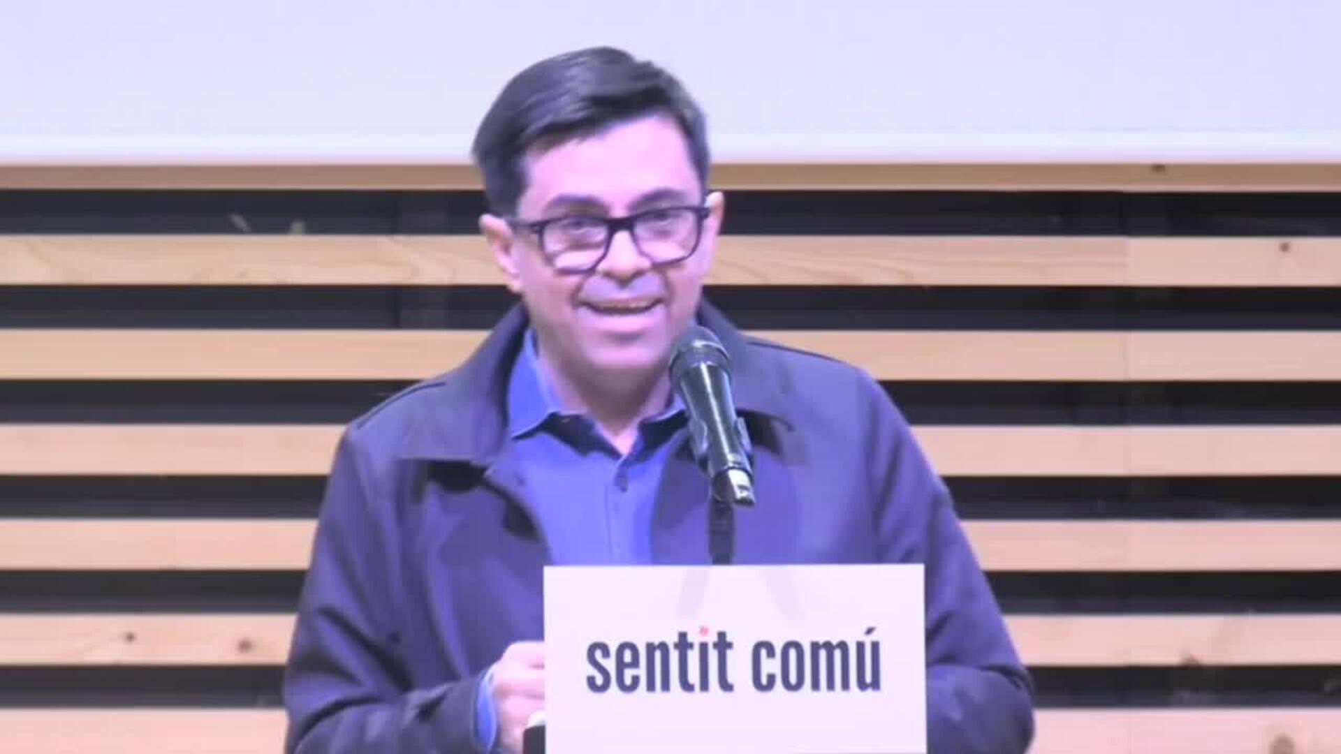 Pisarello (Comuns) cree que la monarquía "quedará atada" al franquismo si el Rey no lo condena