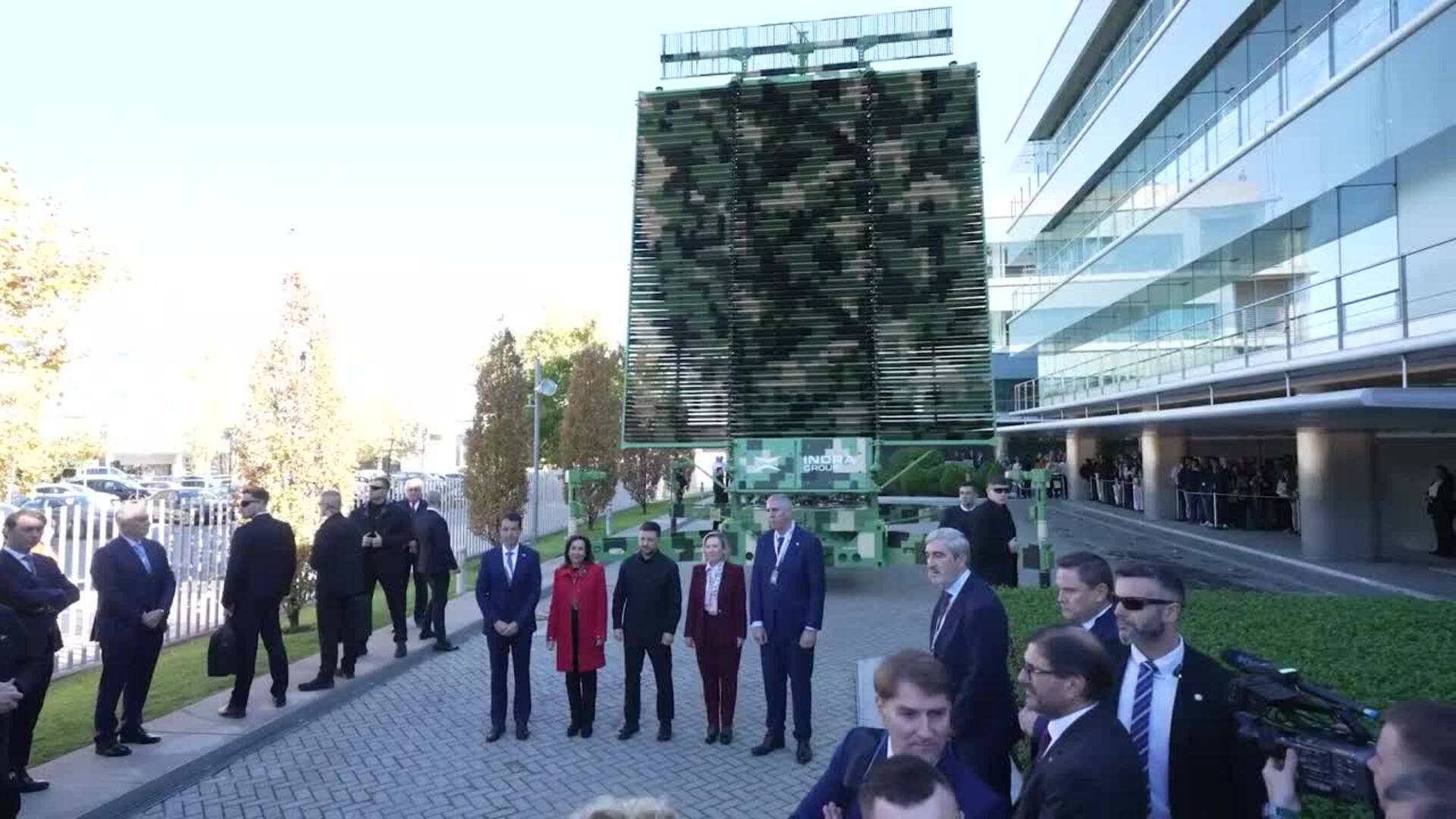 Zelenski se reúne con la industria de defensa española e Indra exhibe sus capacidades antidrón