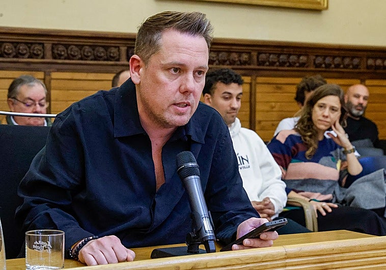 Foro defiende la instalación de gradas en la Cuesta del Cholo, en Gijón, «por seguridad» y los vecinos de Cimavilla piden cancelar el proyecto