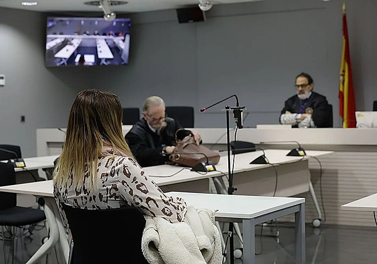 Dos años de cárcel para la gijonesa que divulgó 4.000 archivos de propaganda yihadista