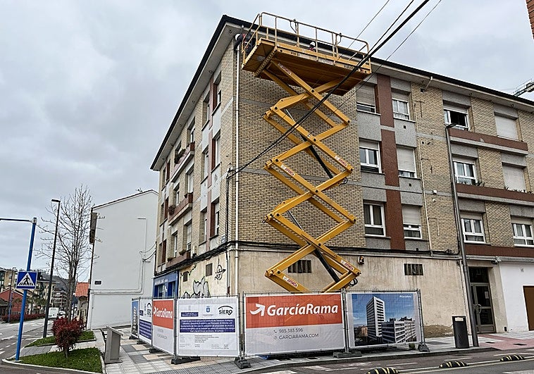 Comienzan en Lugones las intervenciones de mejora energética en fachadas