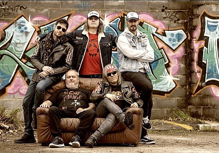 Nuevo disco de los asturianos Leather Boys: «Hablamos de la mala vida del rock and roll y de nuestras vidas»