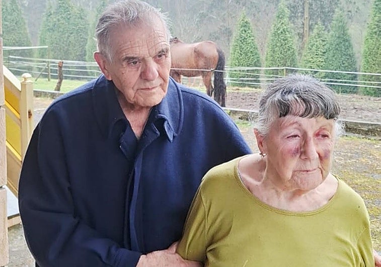 El agradecimiento de un matrimonio de Villaviciosa a una conductora: «Hizo todo lo posible, todo lo necesario para ayudarnos»