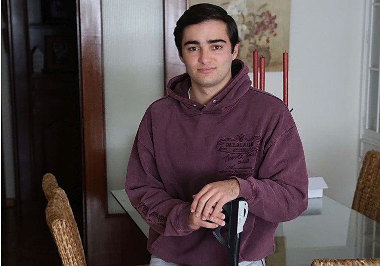 Los médicos defienden que su actuación con el joven que casi pierde una pierna fue «de libro»