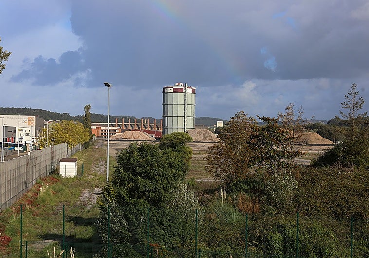 Sepides quiere iniciar en mayo el proceso de venta de las antiguas baterías de cok en Avilés