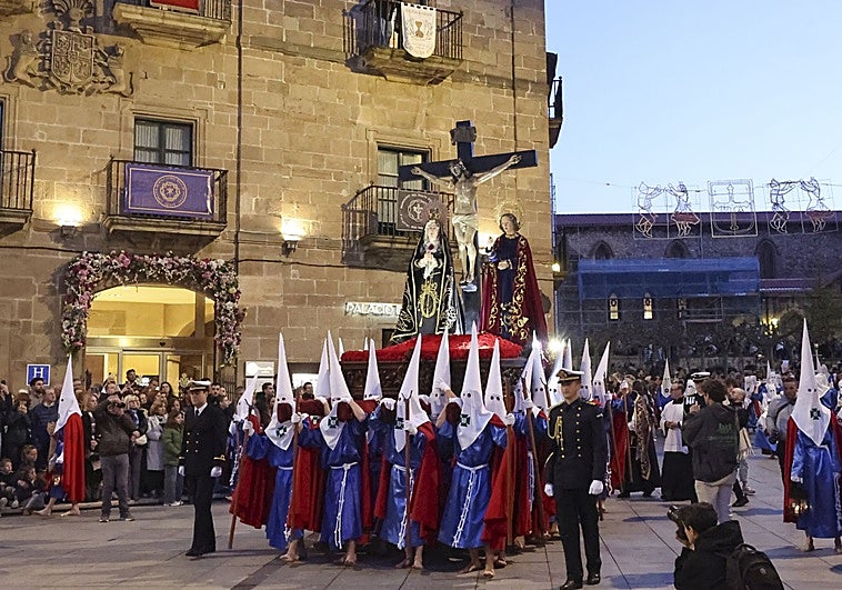 Y el Silencio se hizo en las calles de Avilés