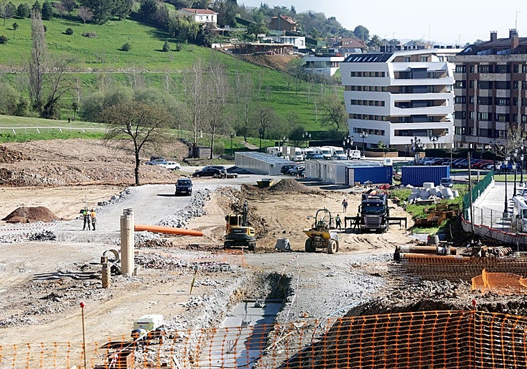 El PSOE de Oviedo critica la falta de una polideportivo en Ciudad Naranco