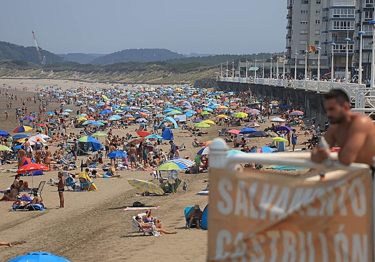 Los constructores asturianos alertan del «riesgo de especulación» en la costa