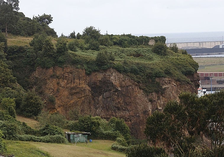 El Ayuntamiento de Gijón planteará al Puerto crear un gran «parque mirador» junto a El Muselín