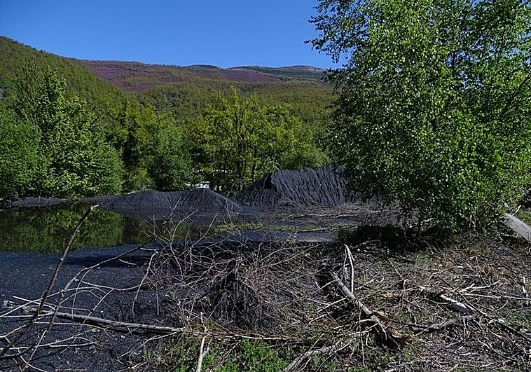 La empresa de Cerredo dijo que el carbón hallado fuera de la mina se había triplicado y el Principado no preguntó cómo