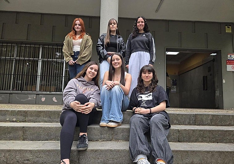 El Carreño Miranda de Avilés, imbatible con nueve premios en el Concurso de Humanidades