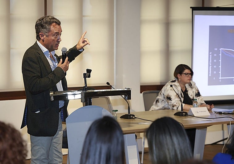 El cáncer de mama metastásico, a debate en Gijón: «Herida, incertidumbre y resistencia»