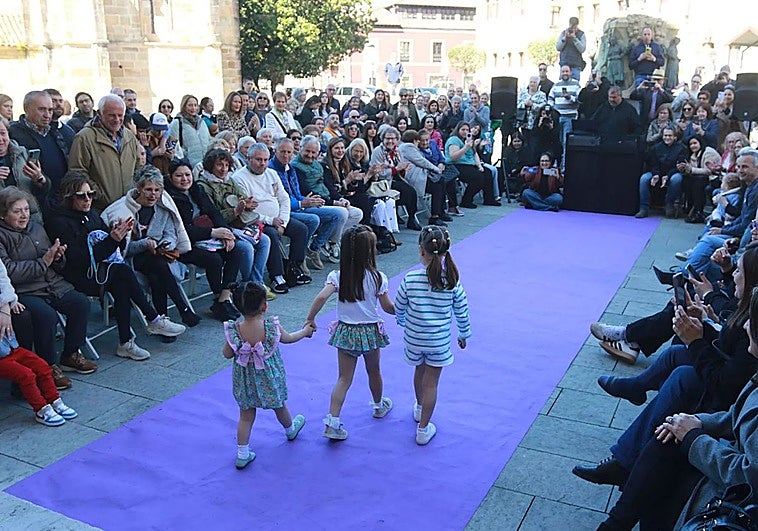 Villaviciosa acoge la segunda edición de Pasarela de Moda