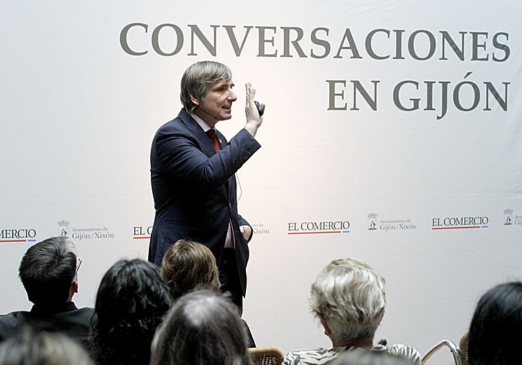 Alfonso Palacio brinda el respaldo del Museo del Prado para el proyecto de Tabacalera en Gijón