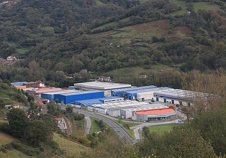 El Ayuntamiento de Oviedo apuesta por la modernización del polígono industrial de Olloniego