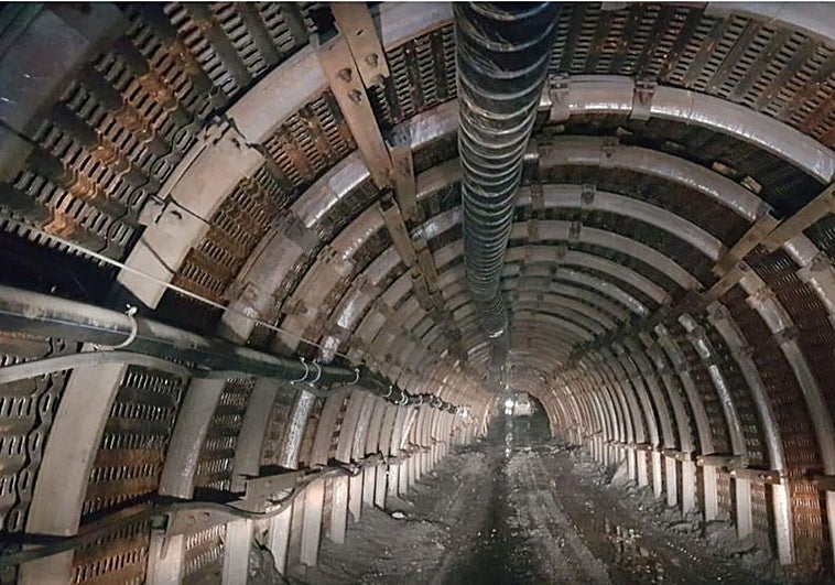 La plantilla de Mina Miura se encierra para exigir el pago de las nóminas