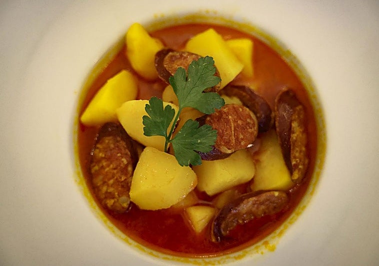 Patatas guisadas con chorizo