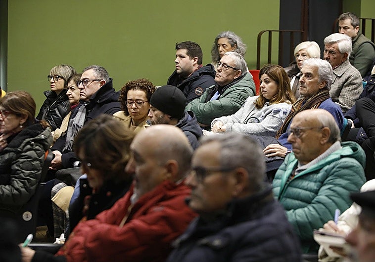 Vía libre para que los afectados por el deslinde en Villaviciosa puedan acceder a sus pisos