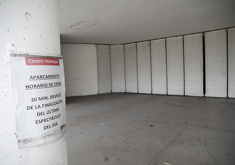 La apertura del parking del Niemeyer, sin fecha y a la espera del proyecto eléctrico