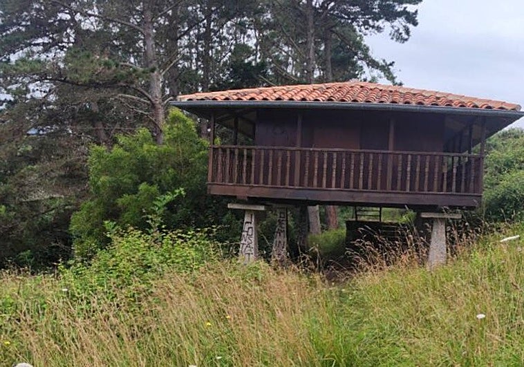 Una panera con vistas a una playa paradisiaca a la venta en Asturias