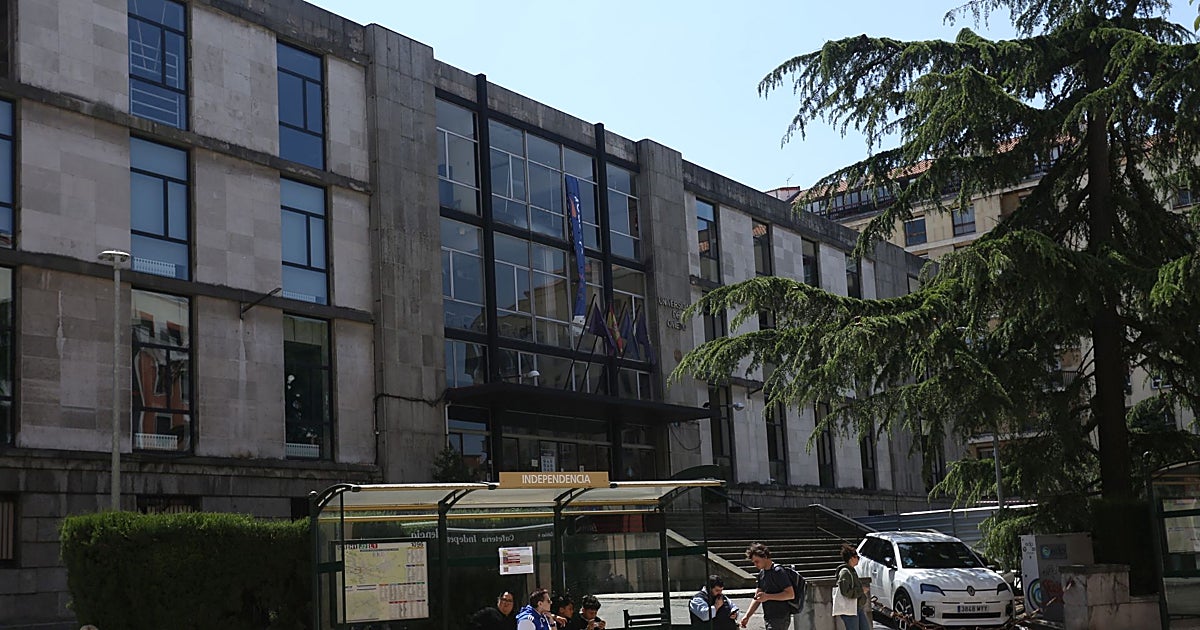 La zona de la antigua Escuela de Minas de Oviedo, a la espera del maná