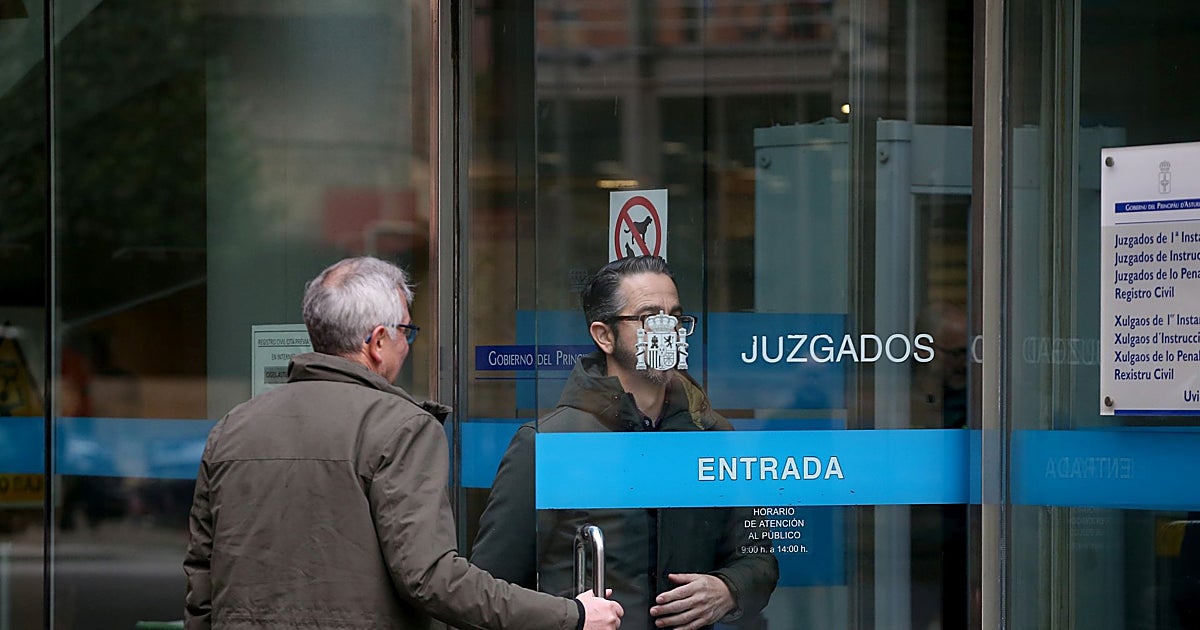 El jefe de la Policía Local de Siero se vuelve a sentar en el banquillo acusado de acoso laboral