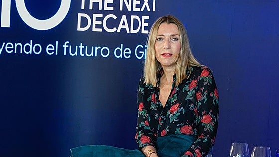 «El gran reto que tenemos como sociedad es la educación financiera»