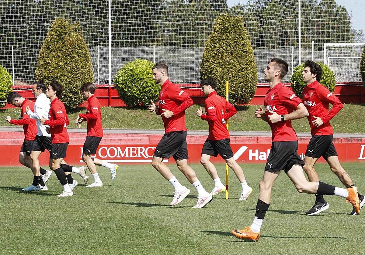 Sporting de Gijón Returns to Training in Mareo to Prepare for Andorra Clash Sporting de Gijón Returns to Training in Mareo to Prepare for Andorra Clash