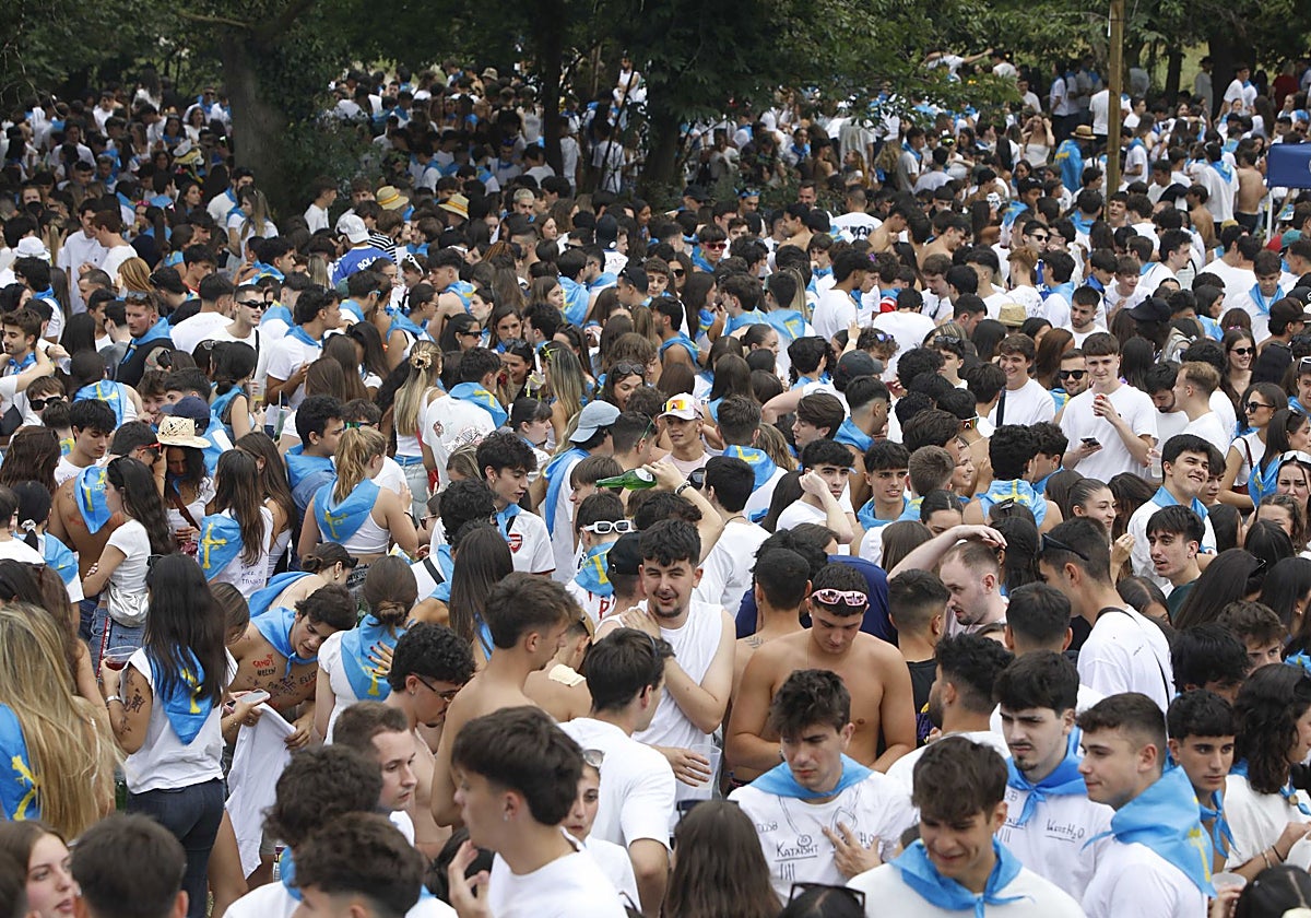 Comienzan los preparativos de la gran romería de Asturias, El Carmín de Pola de Siero