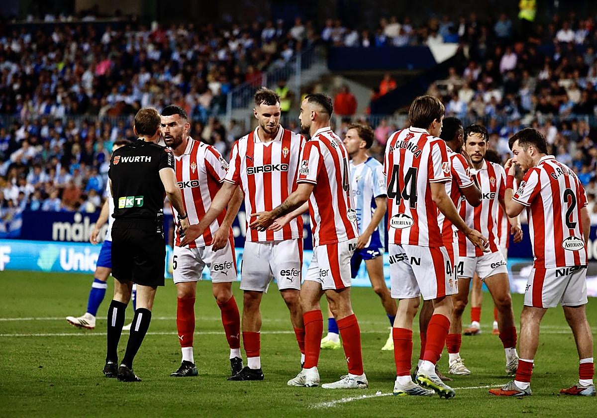 Sporting de Gijón: incertidumbre, remontada y derrota