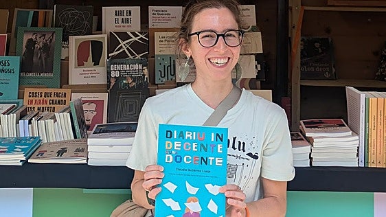 Claudia Gutiérrez Lueje: «Hai más preguntes que respuestes na novela»