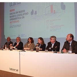 José Antonio Cullía de la Maza, Gerardo Roger, Laura López, María Calvo, Ignacio Ruiz Latierro y Alejandro Huergo