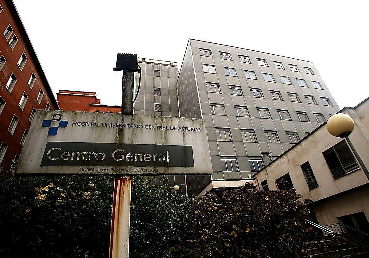 Ovidio Zapico adelanta dos meses el plan especial para el antiguo HUCA en Oviedo