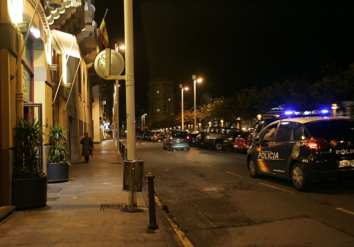 Tres años y medio por partirle dos dientes a un joven a las puertas de un pub en Gijón