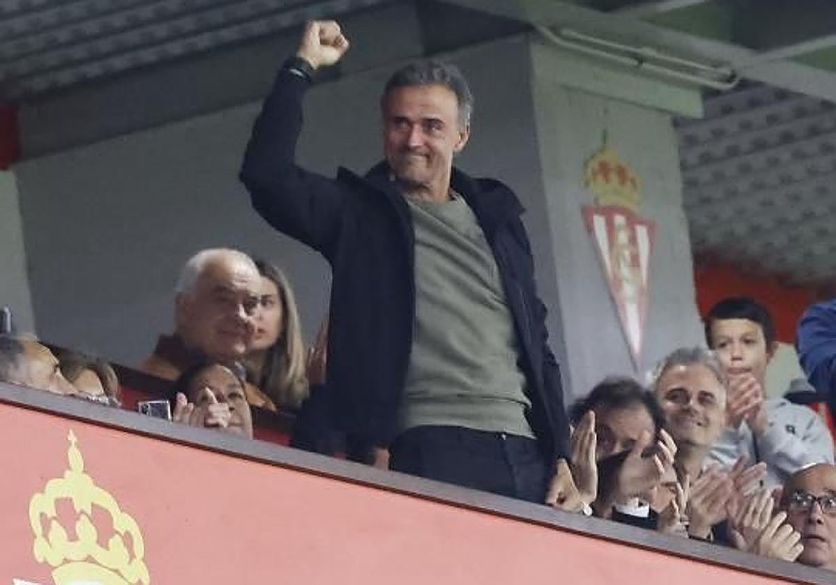 Luis Enrique dará nombre a la playa verde de Gijón