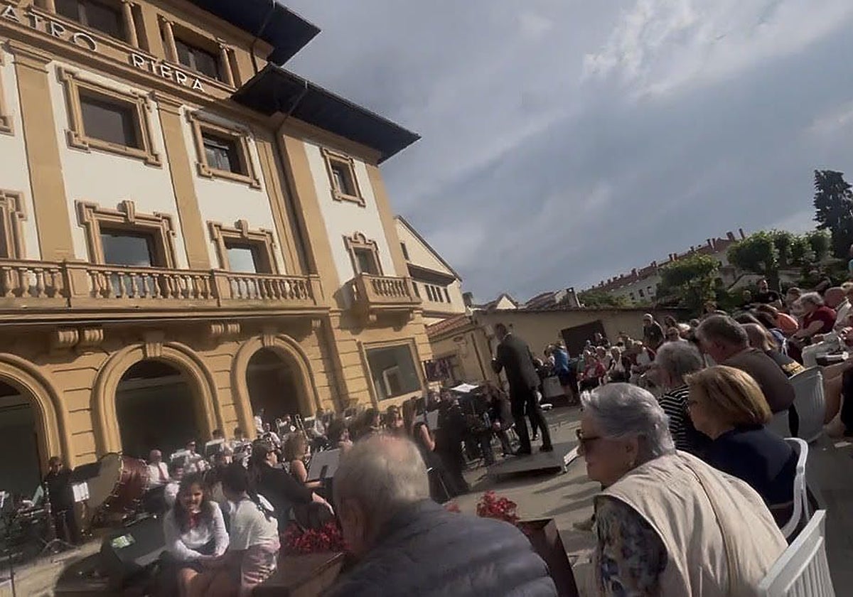 Villaviciosa suena en Europa: la Banda de Música actuará en Disneyland París el 21 de julio