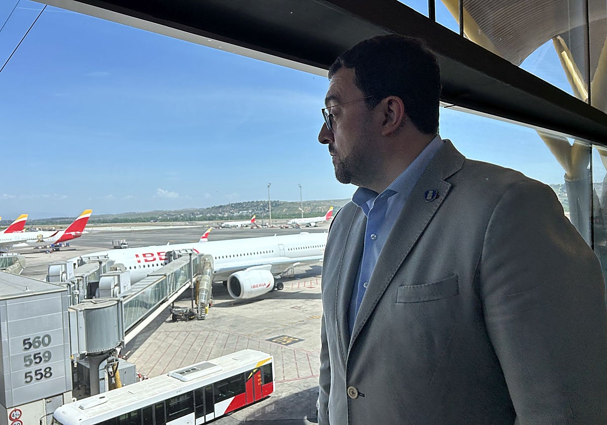 El viaje de Barbón a México, en el punto de mira por su coste, su agenda y la composición de la delegación