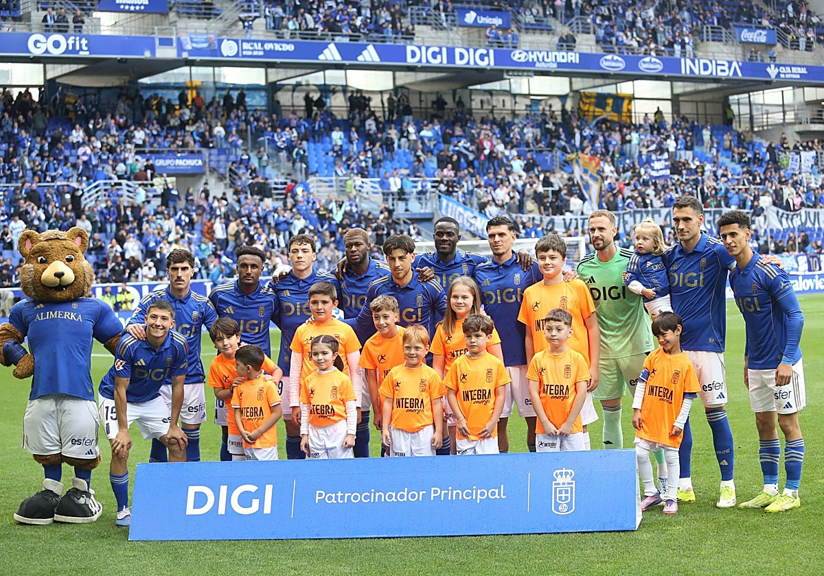 El Real Oviedo, con una columna vertebral poco asegurada