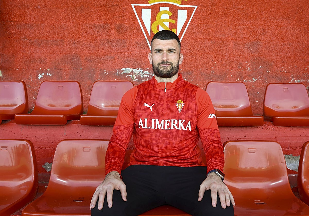 Pablo Vázquez, jugador del Sporting: «Me hierve la sangre en el campo y es lo que trato de transmitir»
