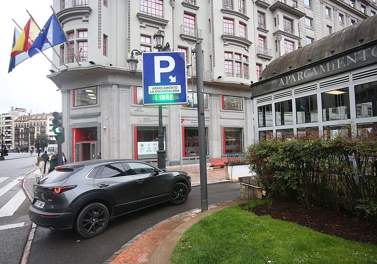 El PSOE pide subir el canon de 22 euros que paga la concesionaria del parking de La Escandalera en Oviedo
