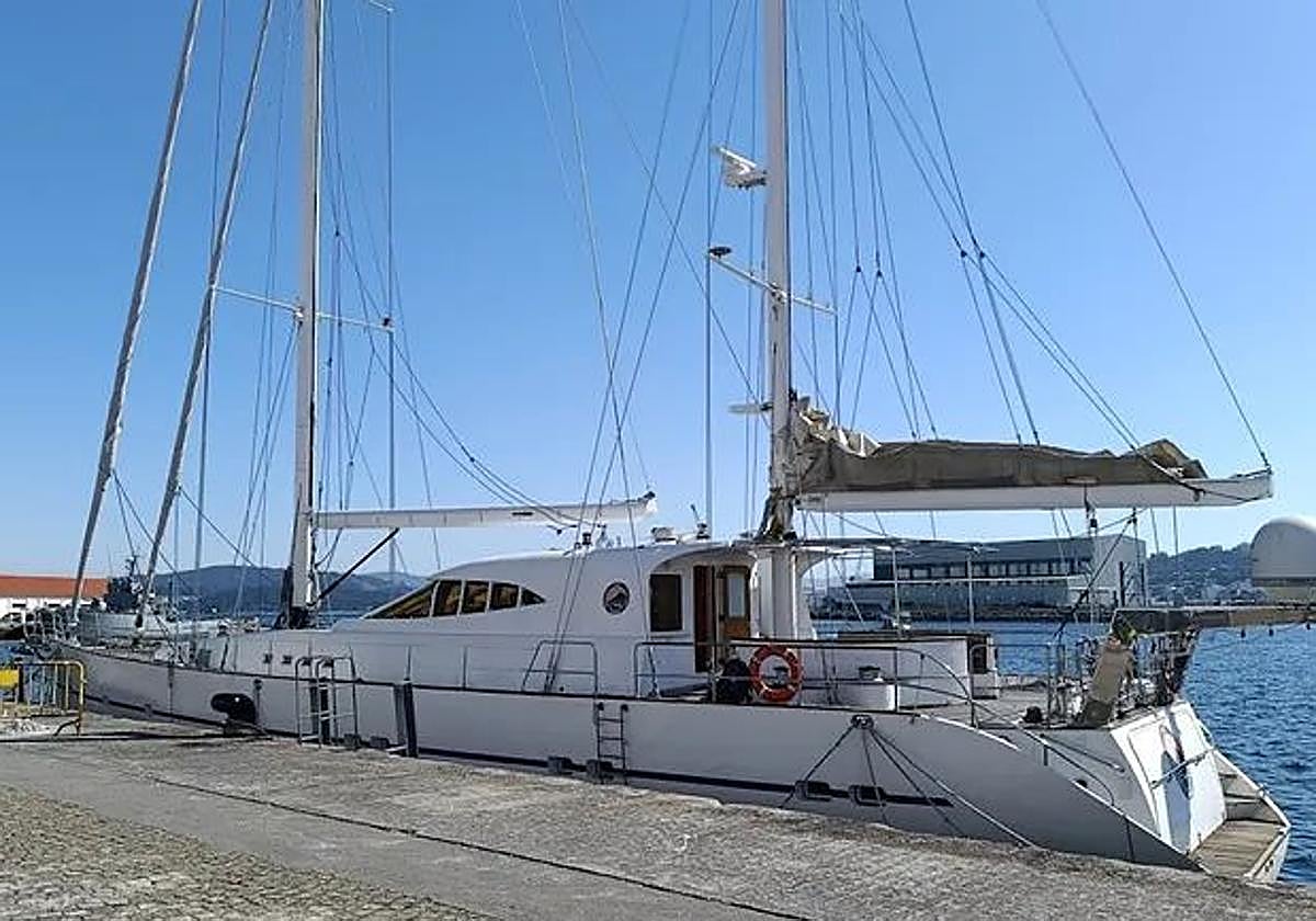 La última subasta de Sanidad: un velero confiscado a narcotr