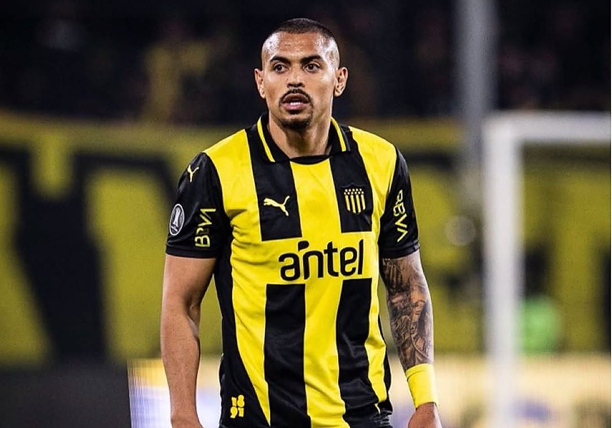 El mercado del Real Sporting: el uruguayo Emanuel Gularte, o