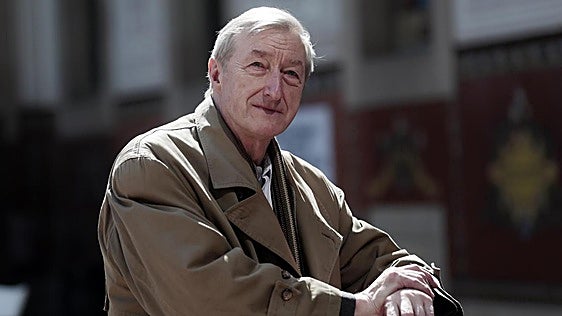 Julian Barnes culmina su brillante carrera literaria con el Premio Princesa de Asturias de las Letras